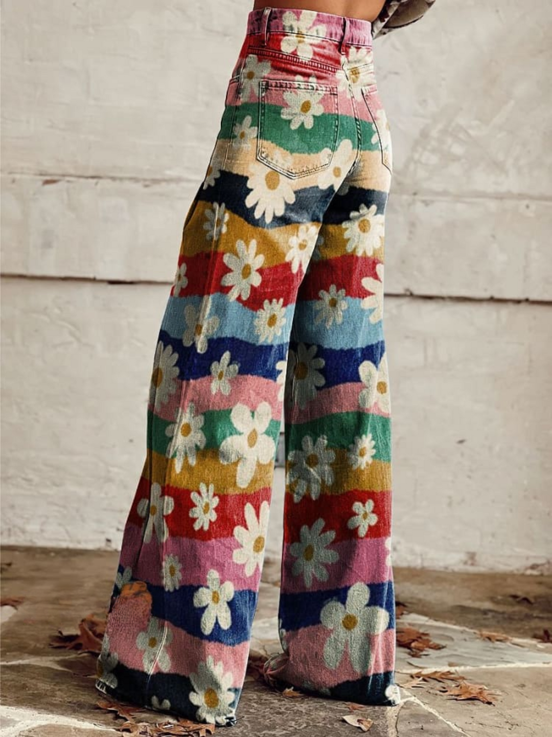 Savannah | Retro bloemenprint broek met hoge taille en wijde pijpen